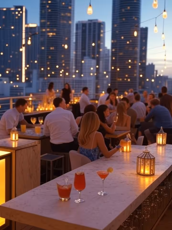 Bar de lujo en azotea de Brickell con vistas al skyline de Miami